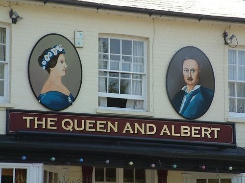 The Queen And Albert High Wycombe Dış mekan fotoğraf